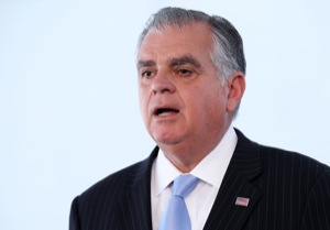 LaHood to Step Down as Transportation Secretary